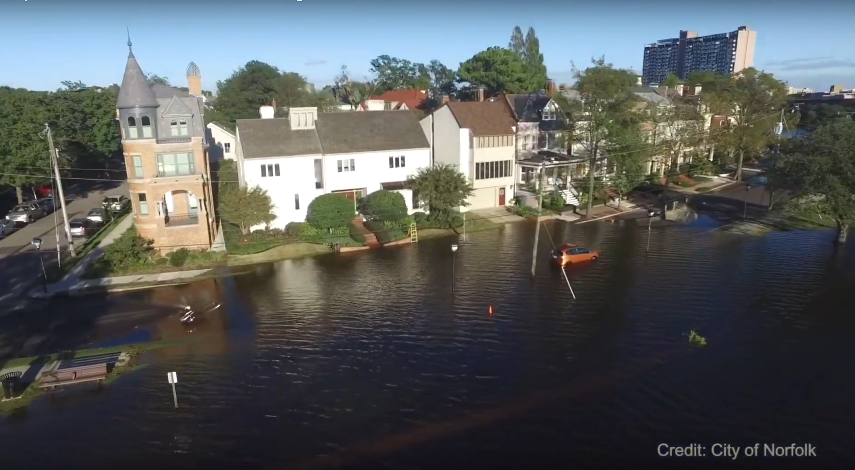 diapositiva 1 - Inundaciones en las calles de la ciudad de Norfolk