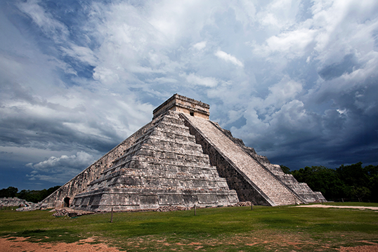 Mayan pyramid in Chichen-Itza, Mexico. Space observations provide clues as to how ancient civilizations, like that of the Mayans and the Old Kingdom of Egypt, collapsed. Source: Shutterstock.