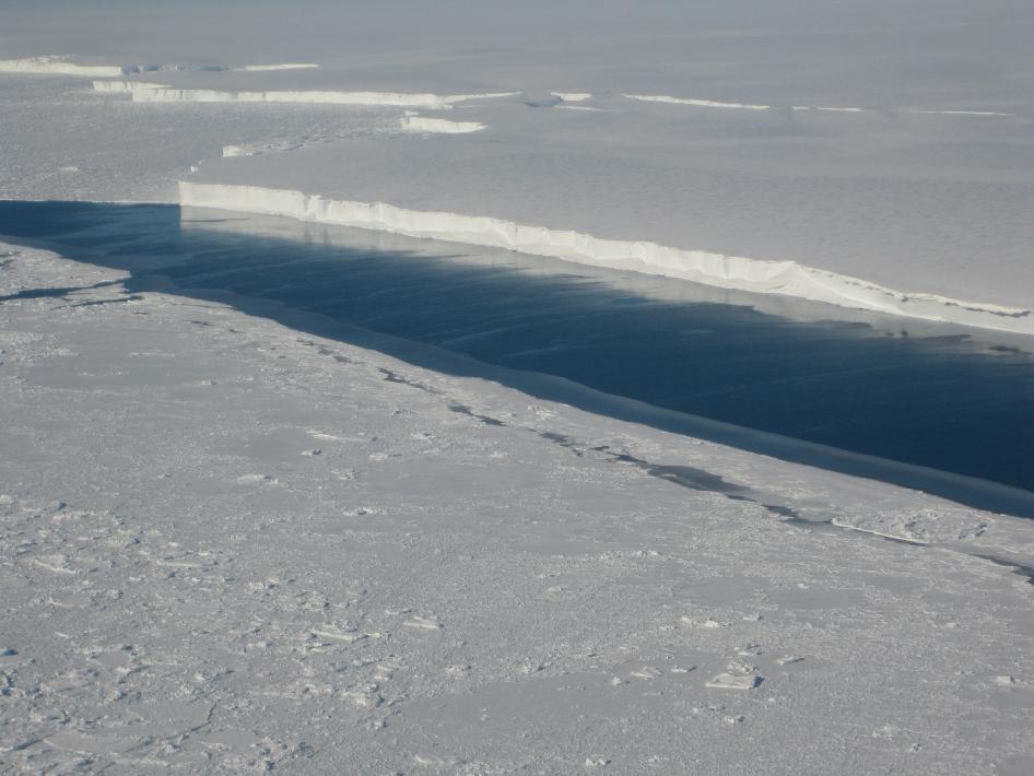 This photo shows the ice front of Venable Ice Shelf, West Antarctica, in October 2008. Image credit: NASA/JPL-Caltech/UC Irvine
